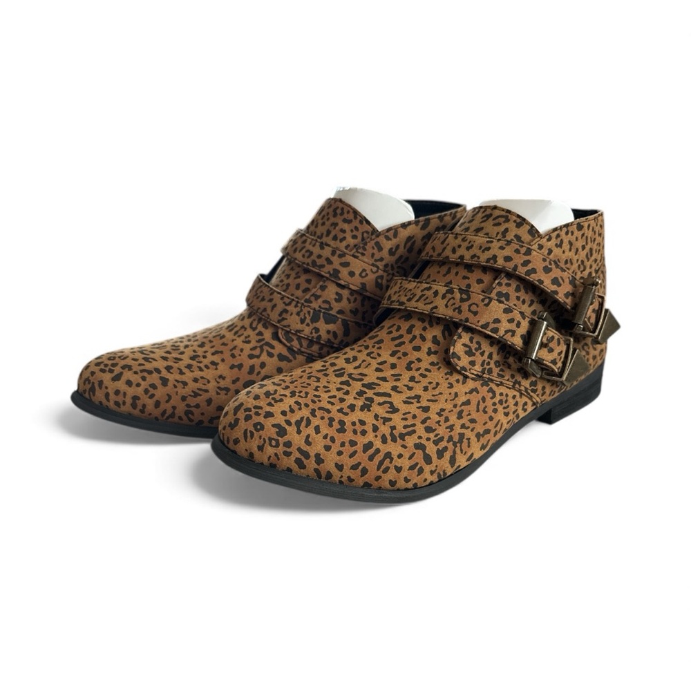 Volcom Cheetah Print Getter Boots